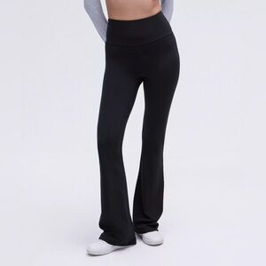 Lululemon Groove Nulu Super-High-Rise Flared Pant